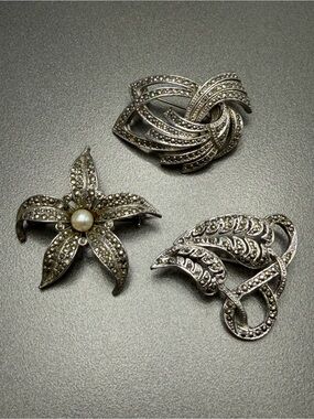 💕2/$20 Vintage Silver Marcasite Floral & Leaf Brooches #344ub